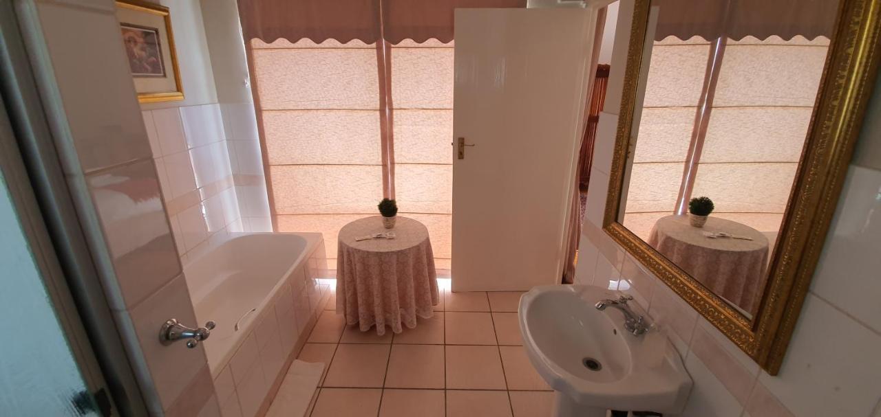 Acacia Westdene B&B Μπλουμφοντέιν Εξωτερικό φωτογραφία